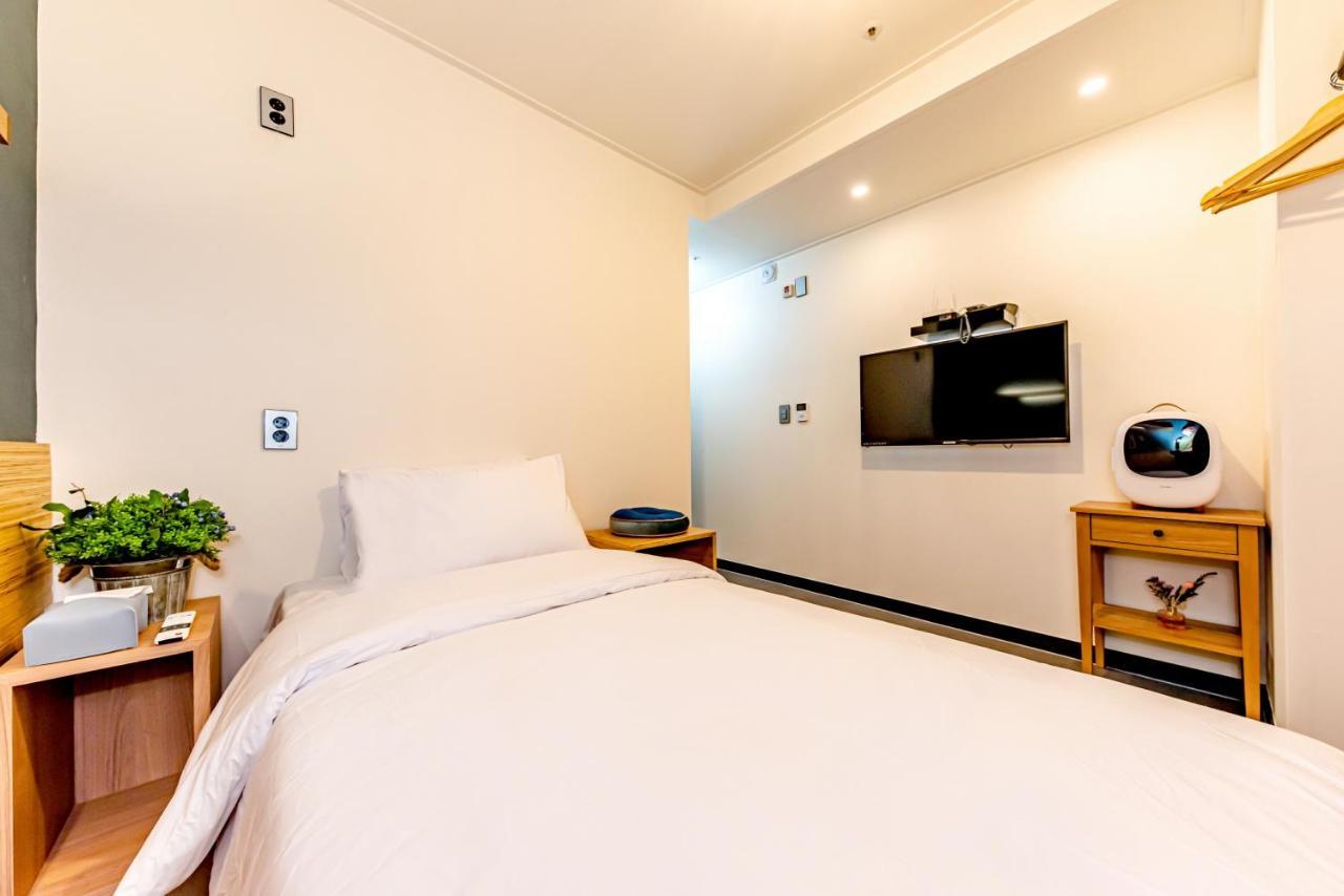 The Jade Hotel Jeju Bagian luar foto